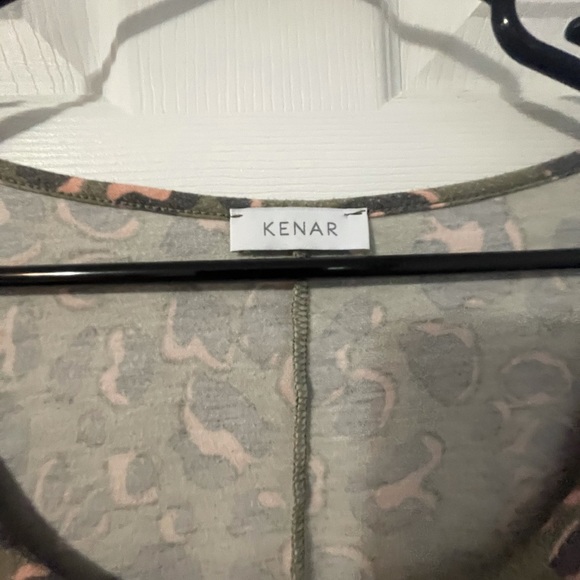 Cute T-Shirt - Picture 2 of 4